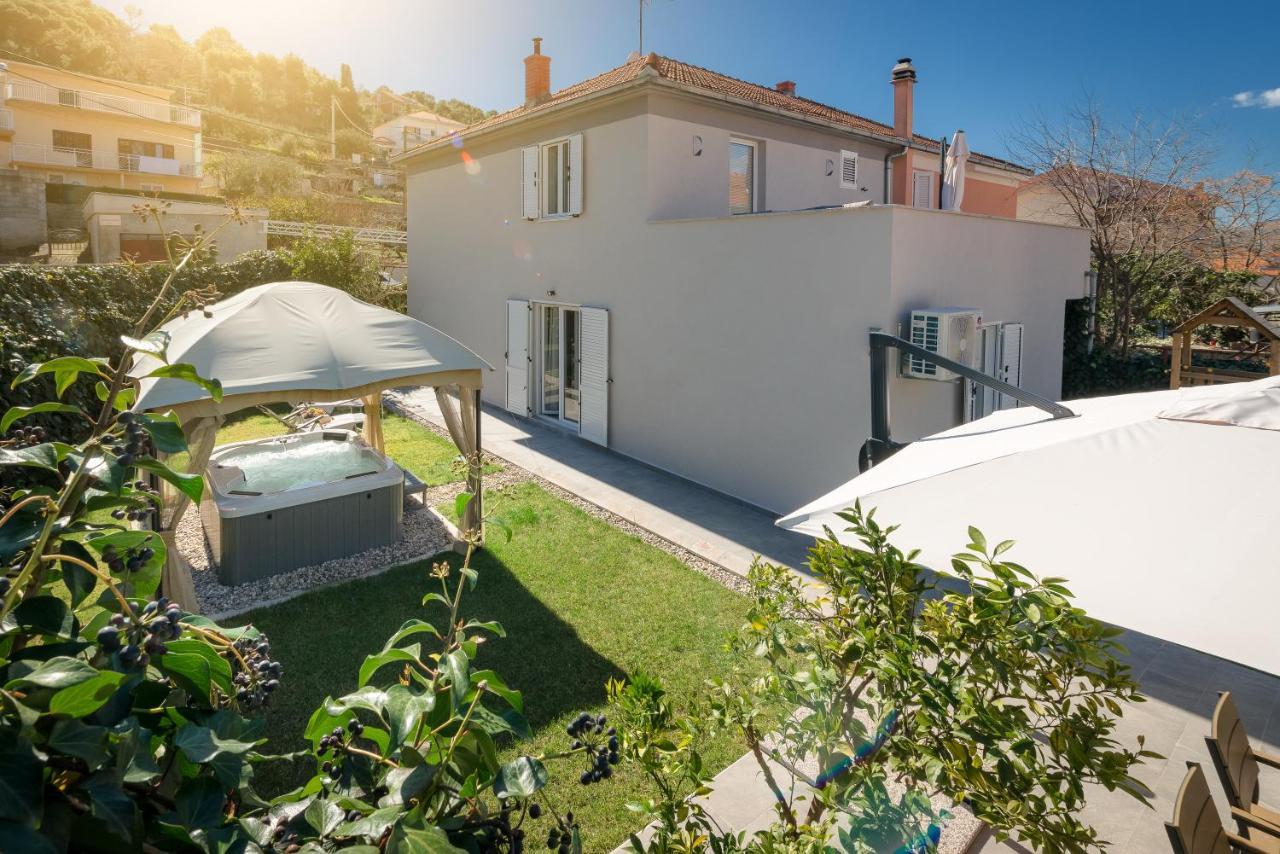 Villa Roko- The Spacious Luxury Trogir Luaran gambar